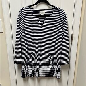 Liz Claiborne Navy and White Striped Long Sleeve Top